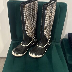 Sorel Black and White Houndstooth Tall Rain Boots